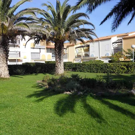 1 Bedroom Apartment For 6 אגדה